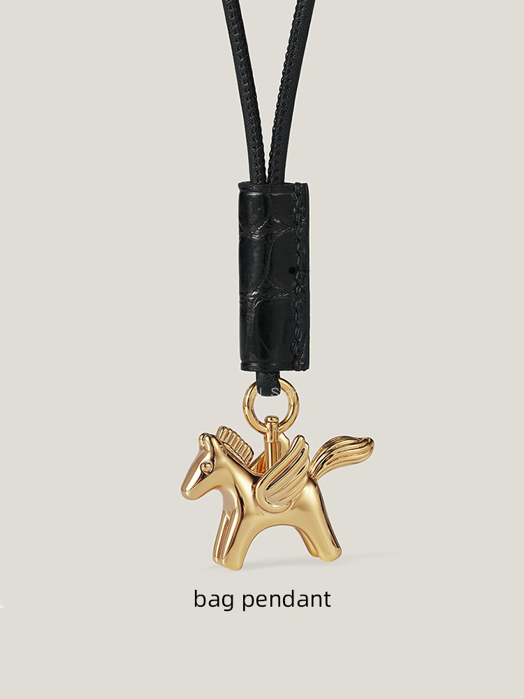 Luxury Brass Pegasus Bag Charm - Luxury Bags Hermes recension och pris