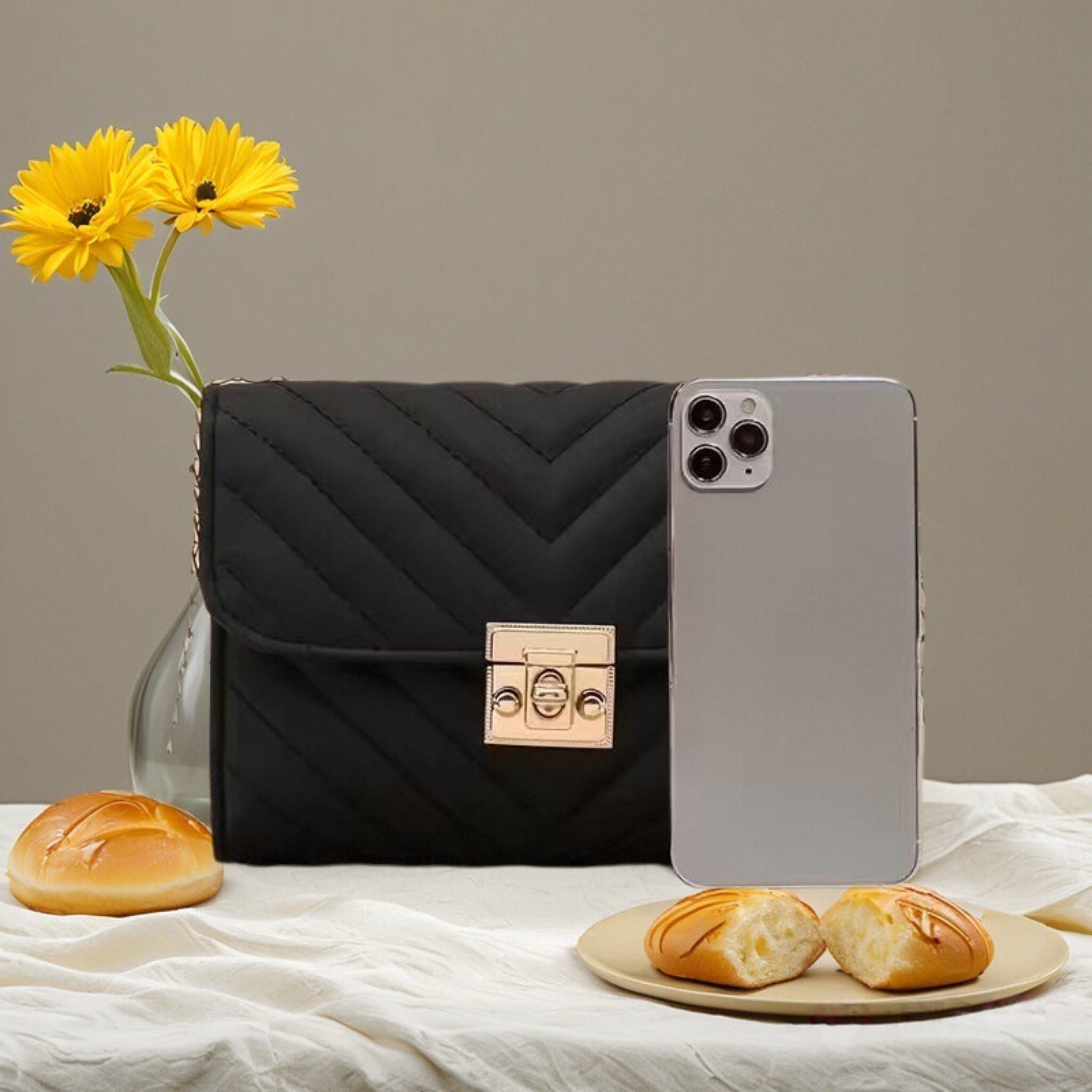 Luxury V-Chevron Quilted Chain - Luxury Quilted Bags recension och pris